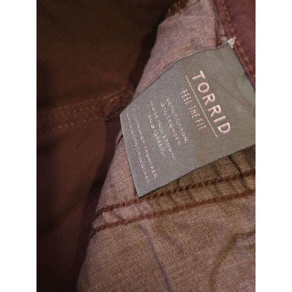 Torrid Jeans Womens 12 Wine Burgundy Skinny Crop Ankle Aviator Utility Twill - Picture 4 of 5